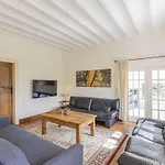 Charming - Fantastic Location *